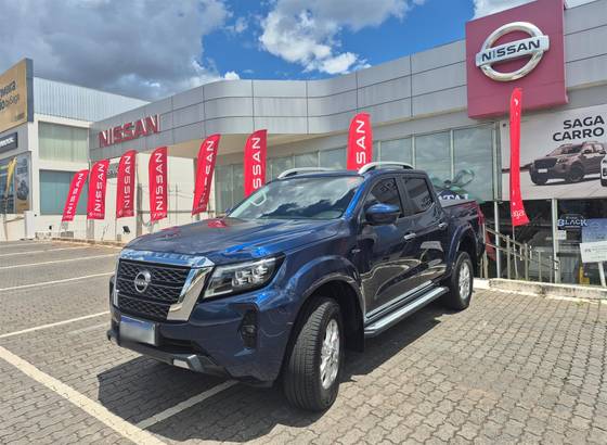 NISSAN FRONTIER 2.3 16V TURBO DIESEL XE CD 4X4 AUTOMÁTICO